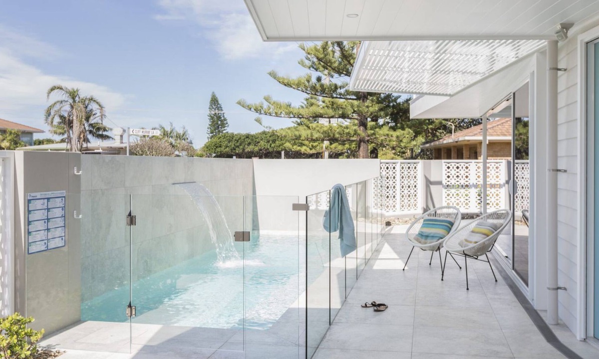 North Creek House | Paddle on Seven Mile