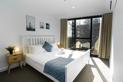 Box Hill Apartment | Panorama Apartment Walk to Box Hill Central by GoodLive