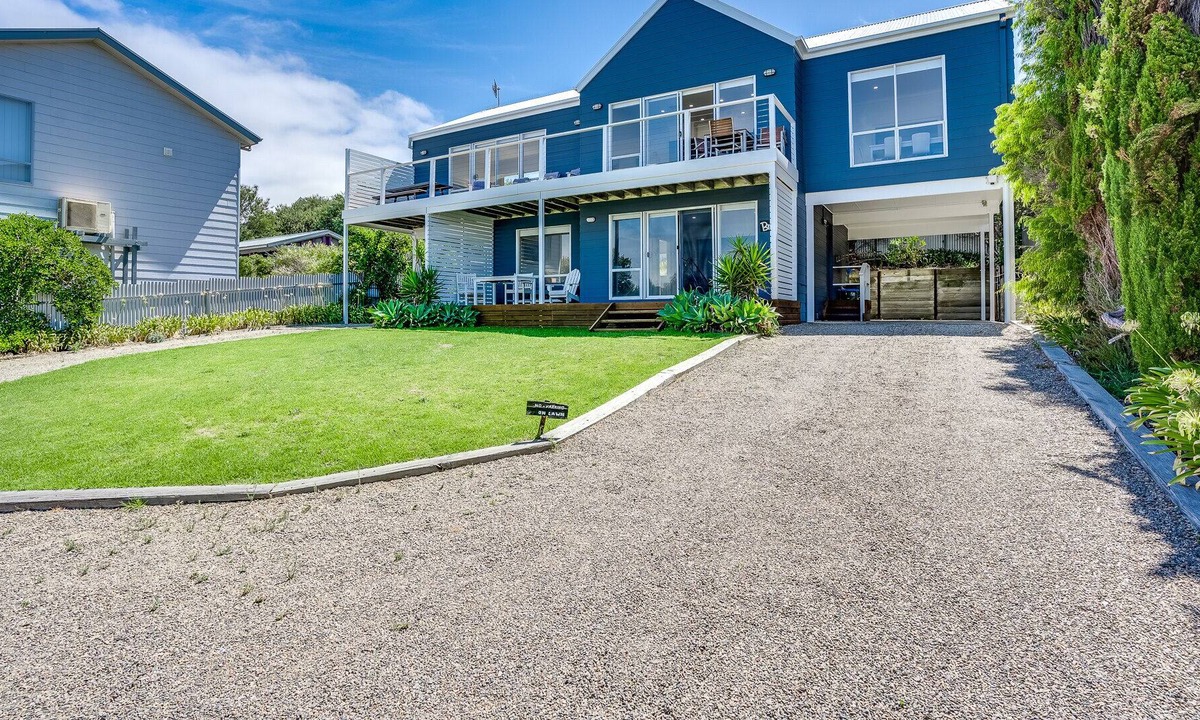 Goolwa Beach House | Panoramic Coastal Views from this Gorgeous Beach House