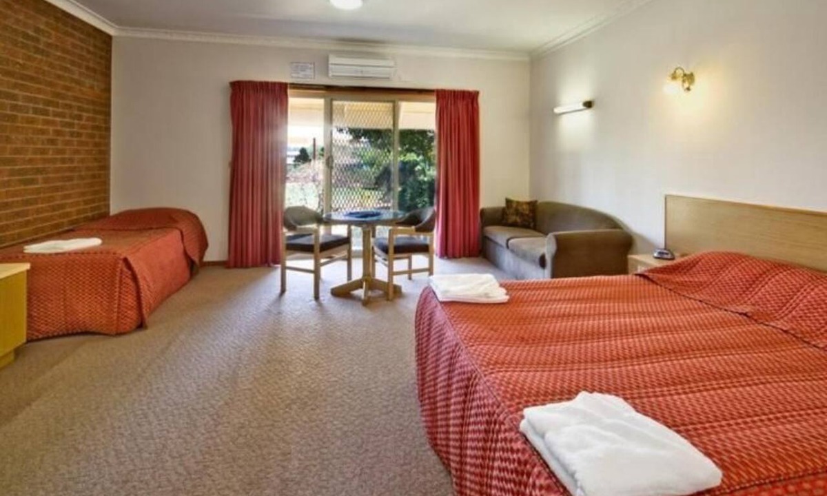 Kialla Hotel | Paradise Lakes Motel