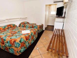 Mackay Hotel | Paradise Motel