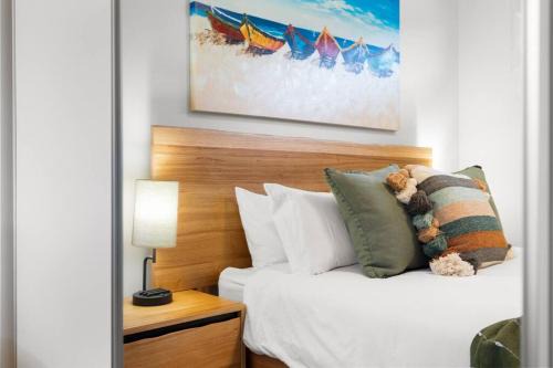 Aldinga Beach House | Paradise Palms - Modern Coastal Escape with Backyard