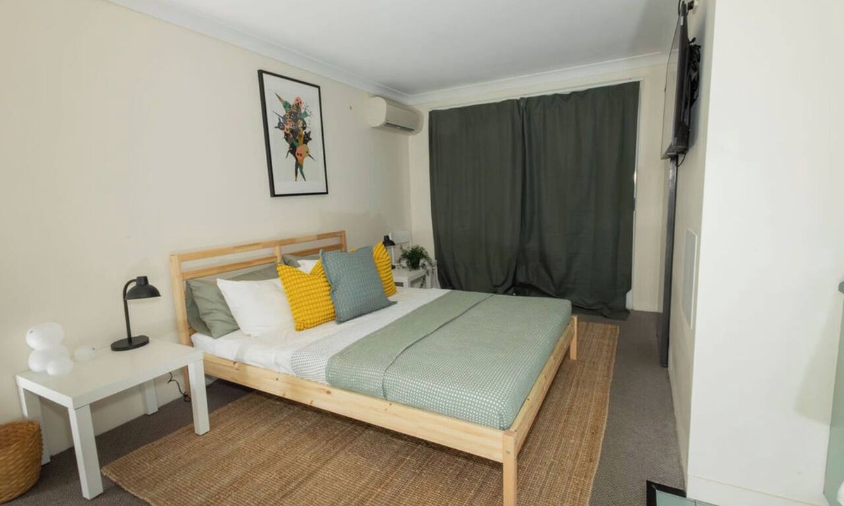 Chermside Apartment | Peaceful 1BD Studio with Balcony, Chermside