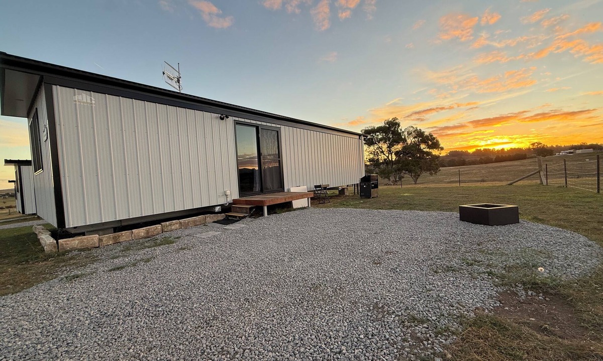 Kingsdale Cabin | Peaceful Farm Stay - Kingsdale Park Luxury Cabins