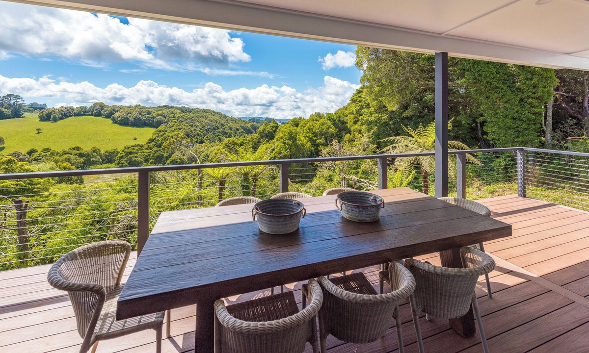 Robertson Cottage | Peelwood Cottage - A Short Walk to Robertson Village with 180 Escarpment Views