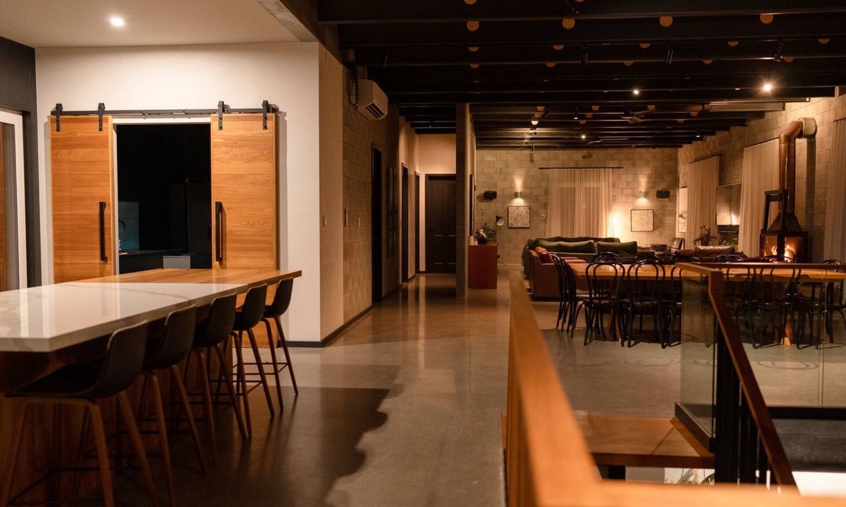 Hastings House | Pepper Paddocks - Warehouse meets Farm Winter Special - stay 2 or more nights and get an extra night for Free ! Available May 2026 - August 2026