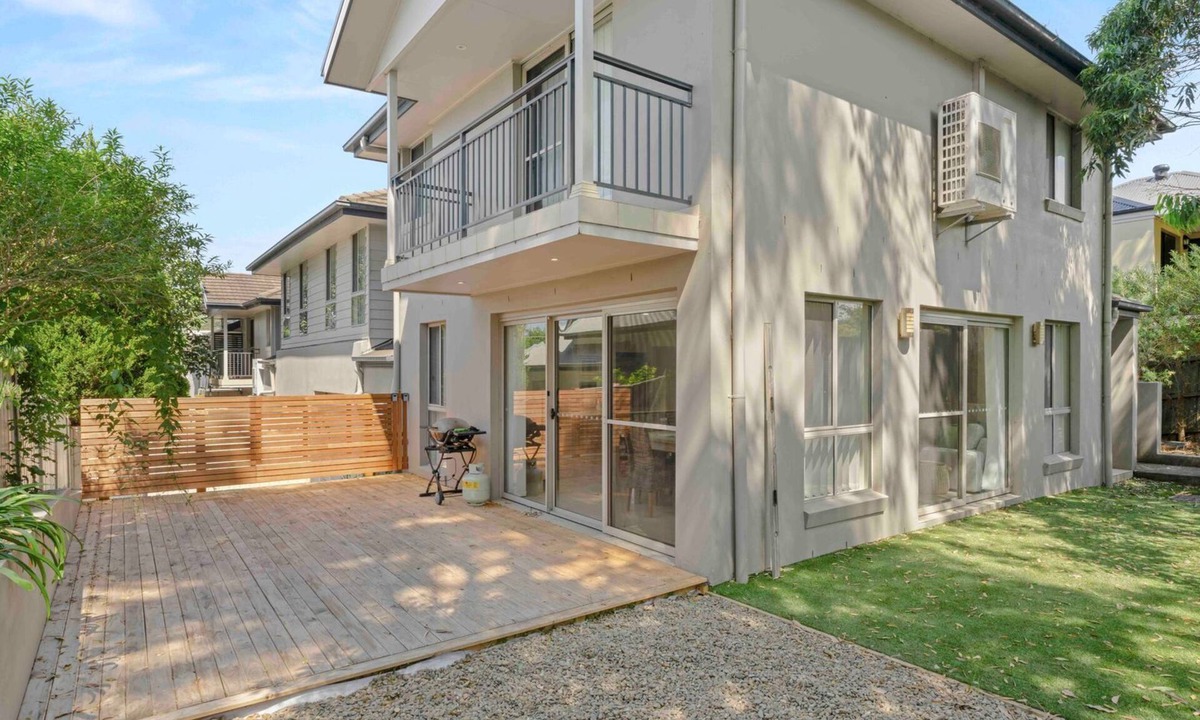 Kiama House | Pet Friendly 3BR Beachside Escape – 200m to Surf Beach