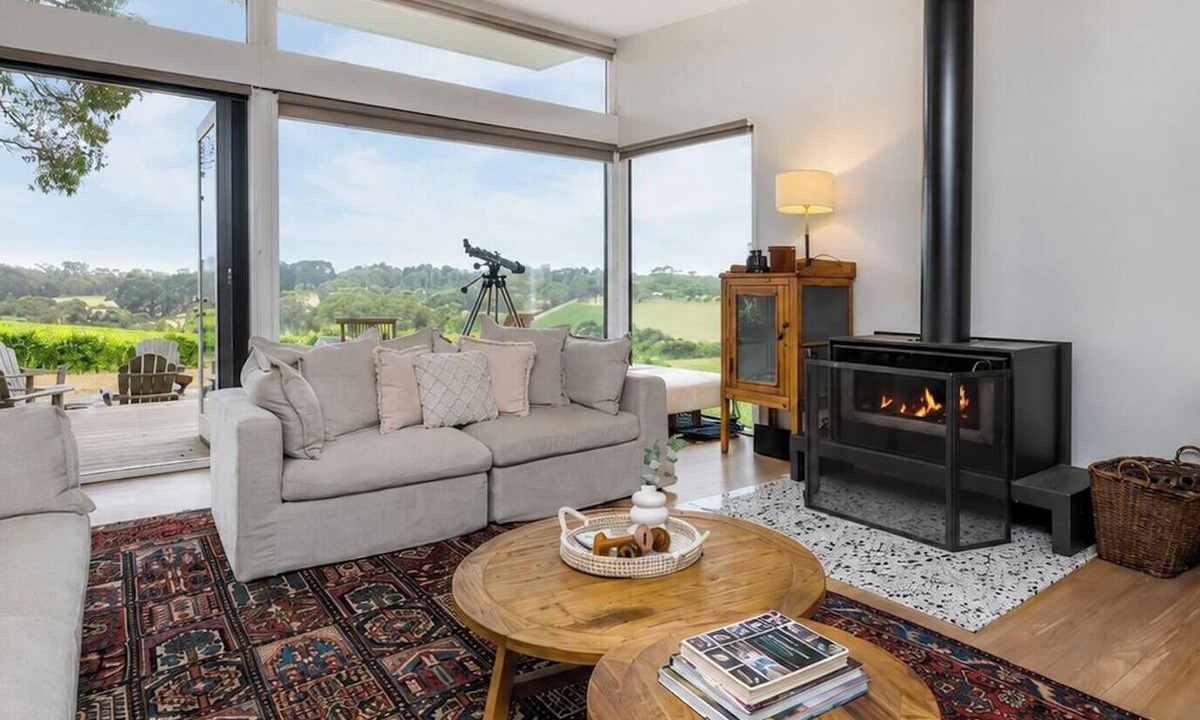 Shoreham House | Pet Friendly - Bella's Block Vineyard Retreat with Tennis Court, Shoreham