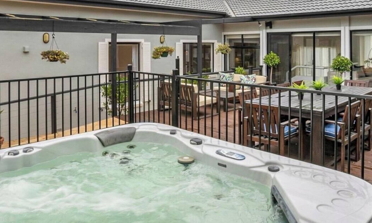 Sorrento House | Pet Friendly - Darling Villa Biani in Sorrento with Spa