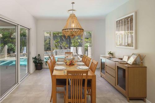 Alexandra Headland House | Pet friendly Holiday home with pool on Alex