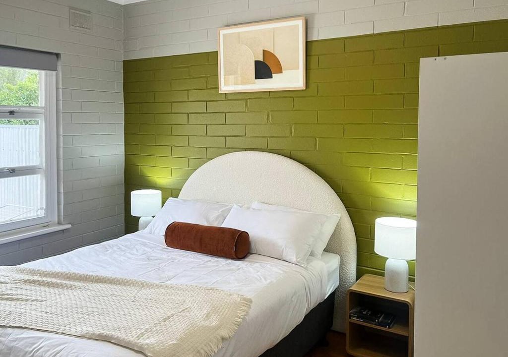 Plympton House | Plympton Hideaway - Minutes to the Beach and City