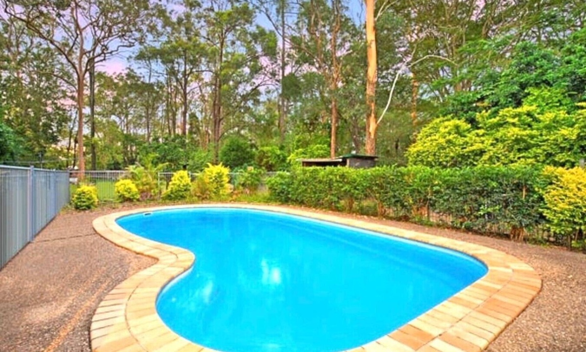 Marsden House | Pool House with 3 BDR 2 A/C