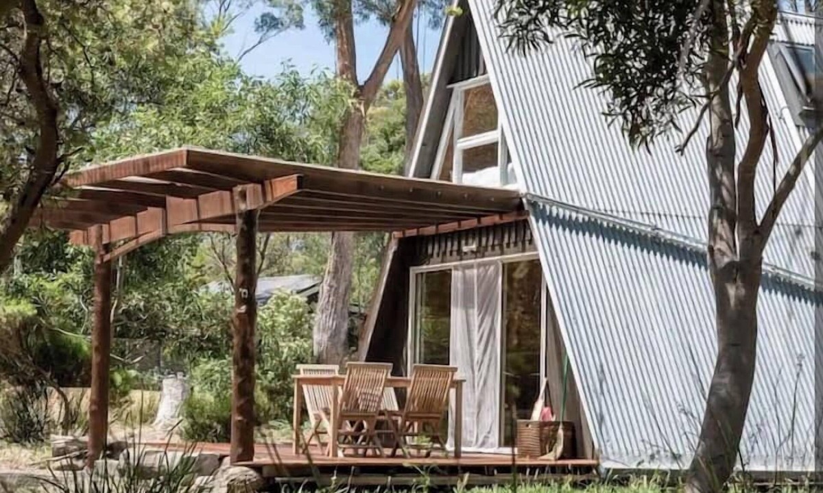 Great Bay House | Poppies homely retreat