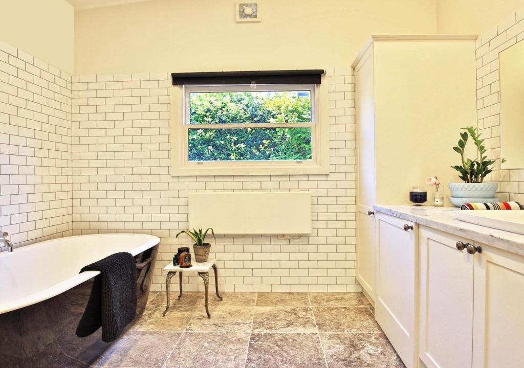 Exeter House | Poppy Cottage