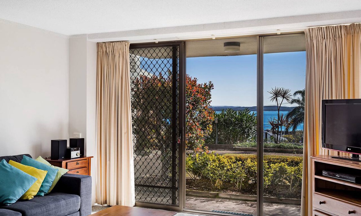 Nelson Bay Apartment | Portside 8 with Water Views in Nelson Bay