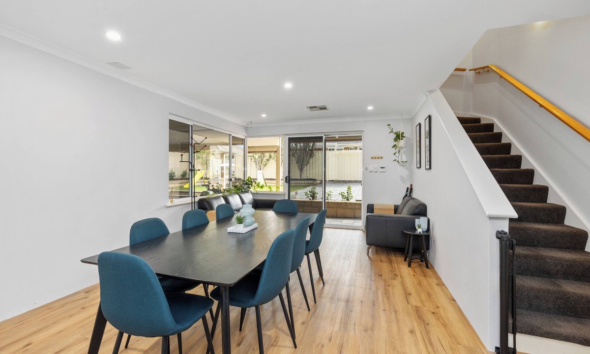Lathlain House | Prime Location Crown, Train&City