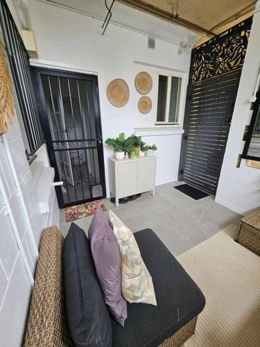 Bulimba Apartment | Prime location: Just steps away from Oxford Street