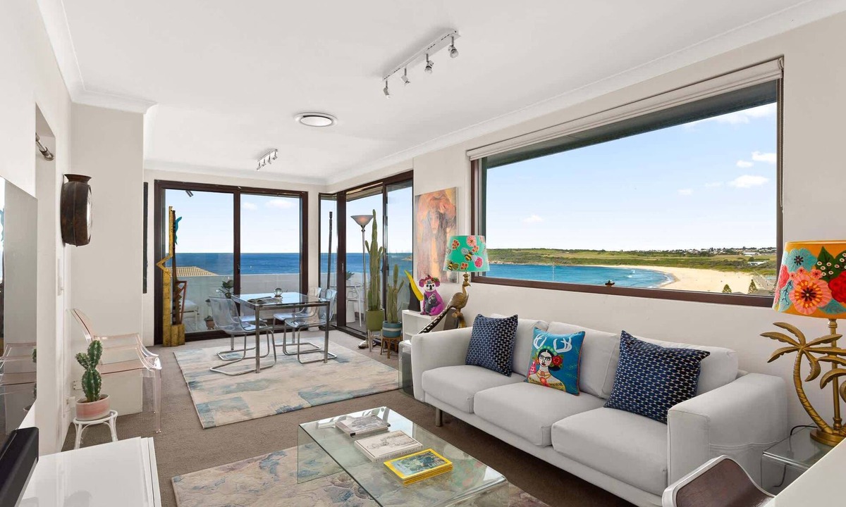 Maroubra Apartment | Pristine 2-Bed With Expansive Beach Views