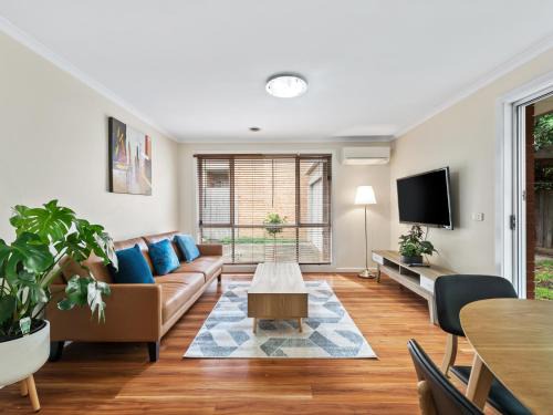 Clayton House | PRIVATE ROOM 1 and PRIVATE ROOM 3 beside Monash University in Clayton
