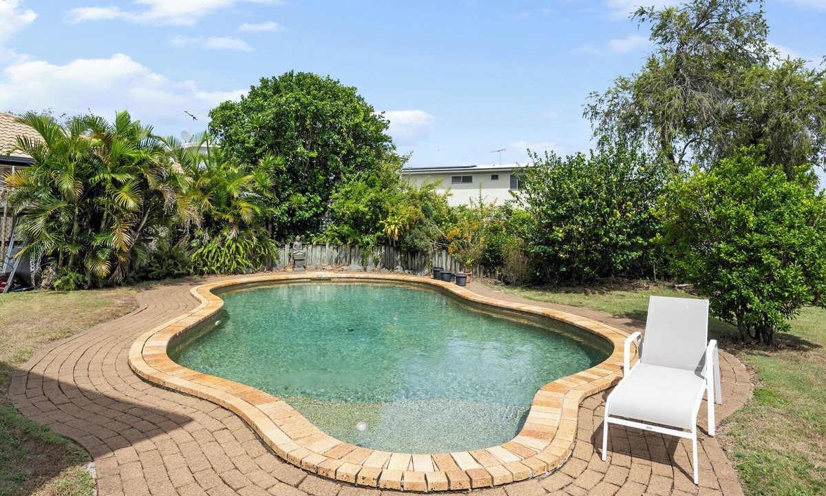 Redcliffe House | Pukeko Guesthouse - Relax in Redcliffe