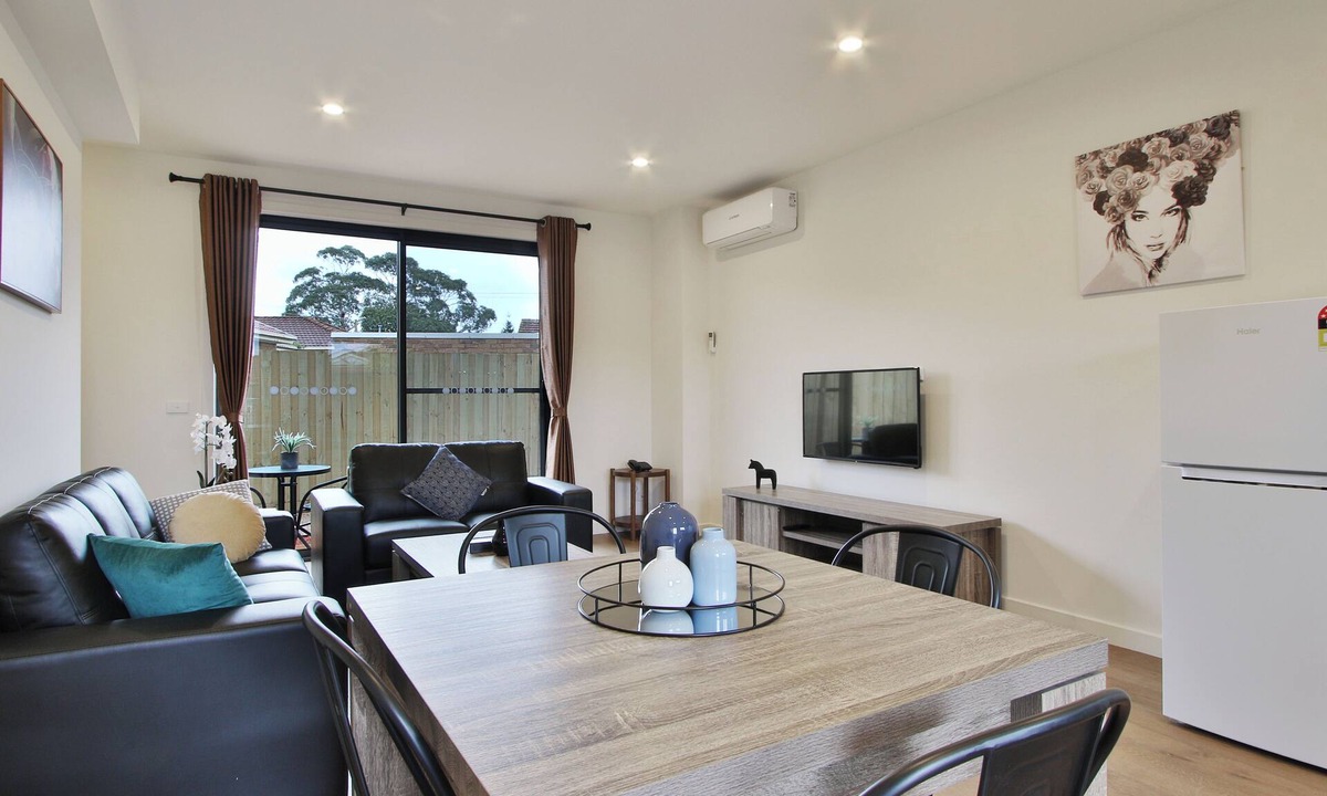 Dandenong Hotel | Quality Apartments Dandenong