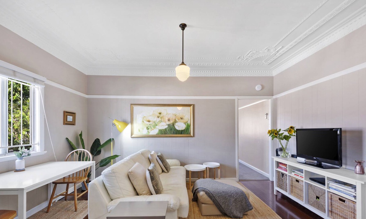 New Farm Apartment | Quiet, bright Art Deco apartment on New Farm Park