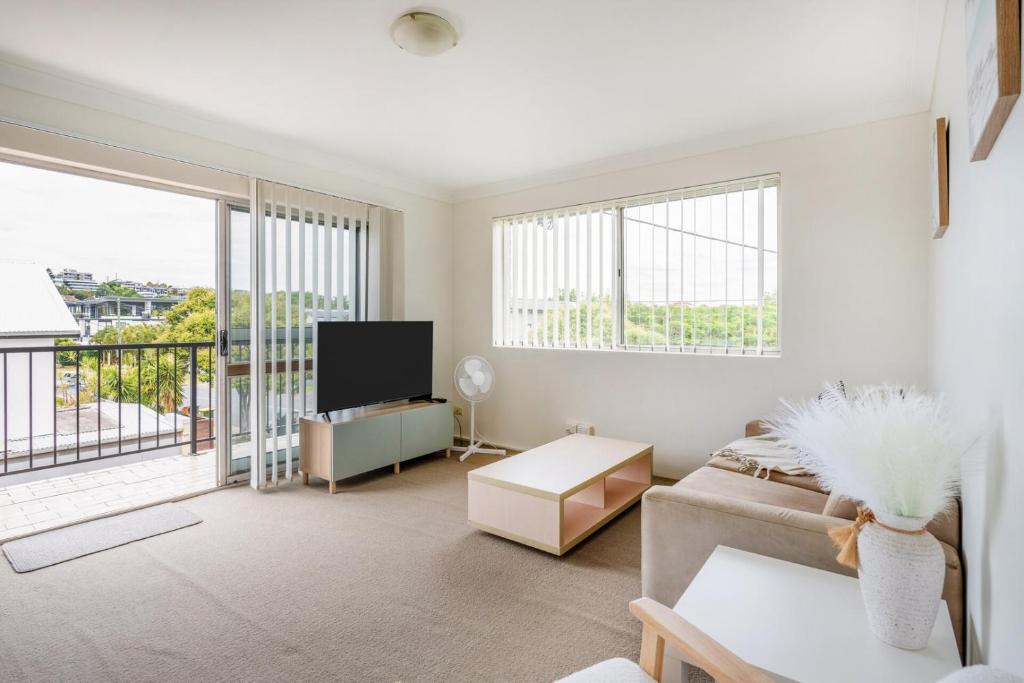 Bulimba Apartment | Quiet & Cosy Bulimba Escape