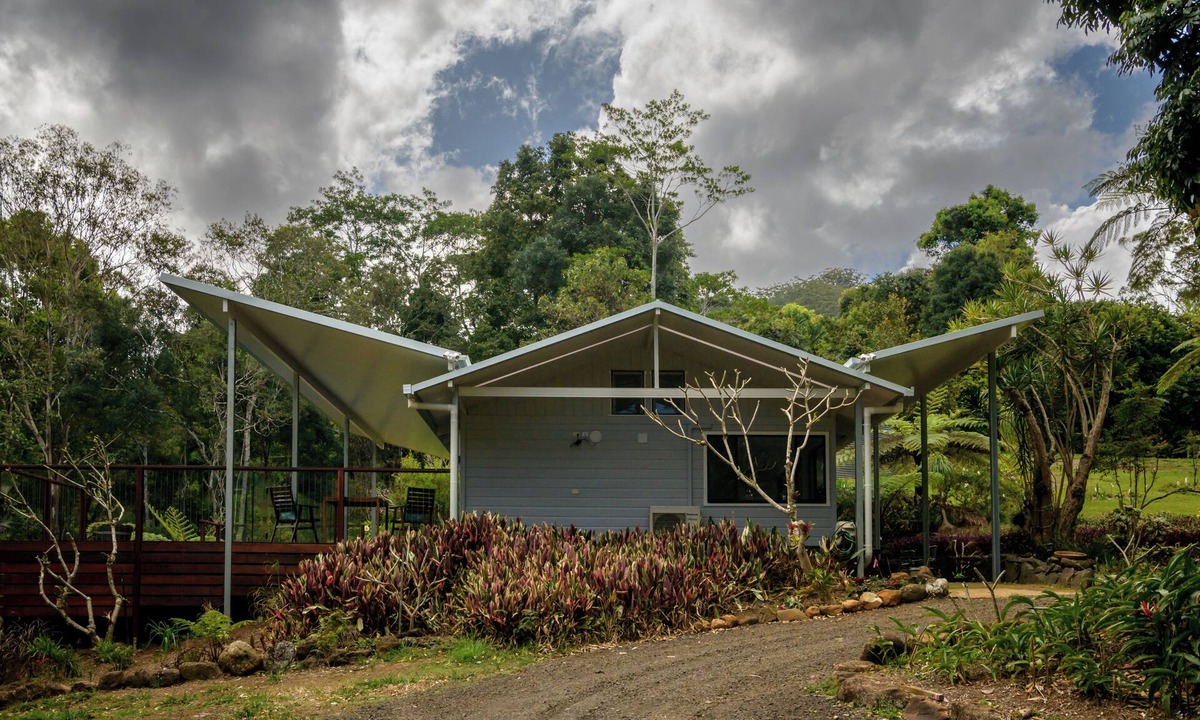 Upper Coopers Creek Cottage | Rainforest Pool House for 2 | Private Magnesium Pool | Byron Hinterland