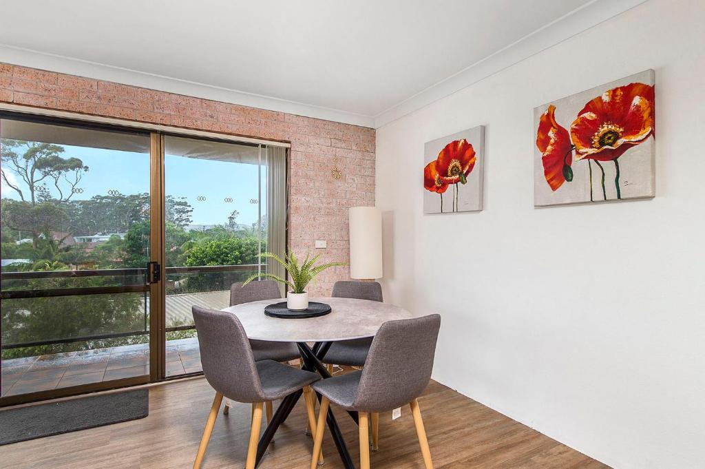 North Haven Apartment | Relax at Riverview