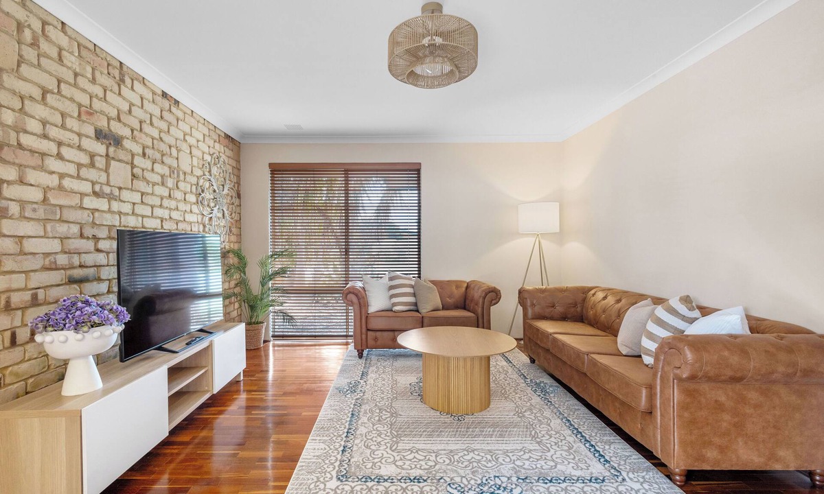 Bayswater House | Rest & River Ease – A Sepal Stay is a calm, comfortable Bayswater home designed for easy living, close to transport, parks, and Perth’s eastern corridor. Walking distance to the amazing river front .