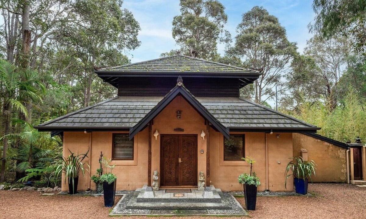 Margaret River Ski Chalet | River’esque | Spa Bath | Forest Views