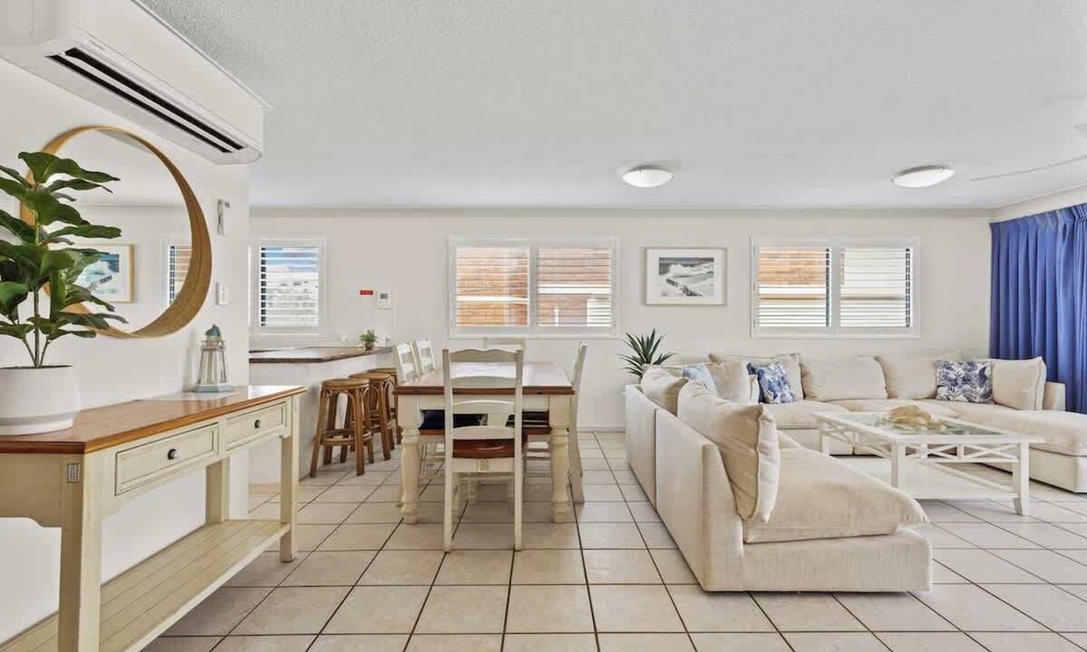 Mooloolaba Apartment | Riverdance 08 Riverfront Apt