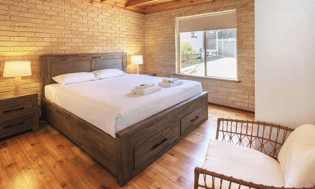 Augusta Cottage | Riverscape Cottage No.6 - Riverscape - unit 6 with views over the Blackwood River and cosy fire place