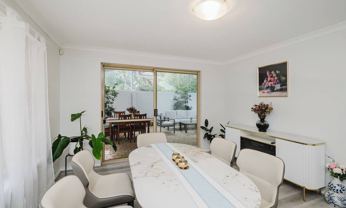 Shelley House | Riverside 4BR Retreat Shelley|Sleep8|Near Curtin| Min walks to river|CBD|Airport