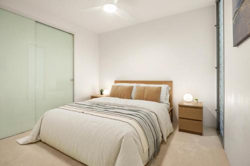 West End Apartment | Riverside Lux 2Bed 2Bath Parking