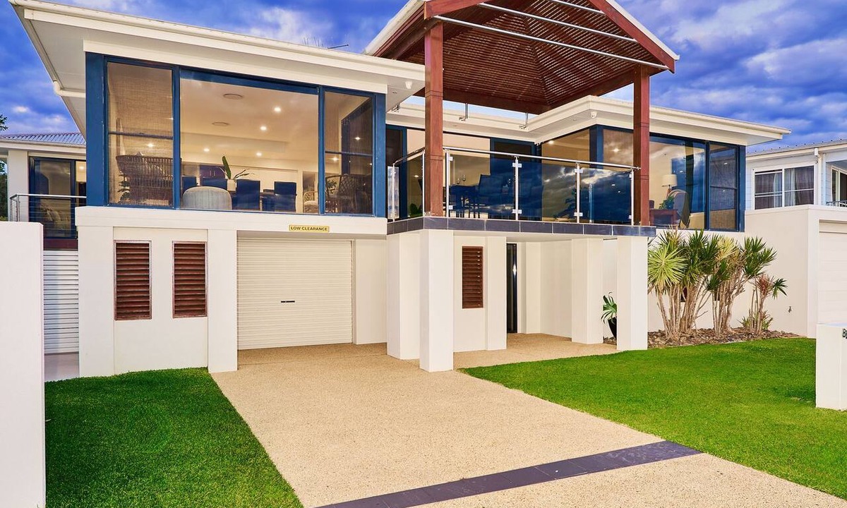 Port Macquarie House | Riverside Luxury : 4 BR, 2 BA House in Port Macquarie , Sleeps 8