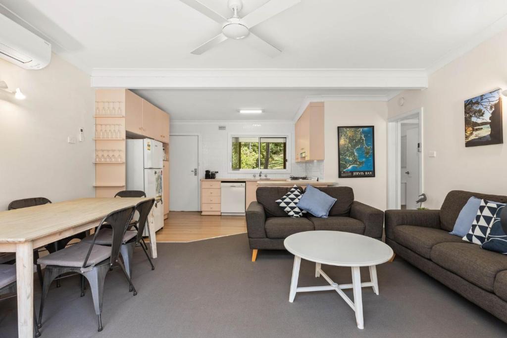 Vincentia House | Rocks Place by Experience Jervis Bay