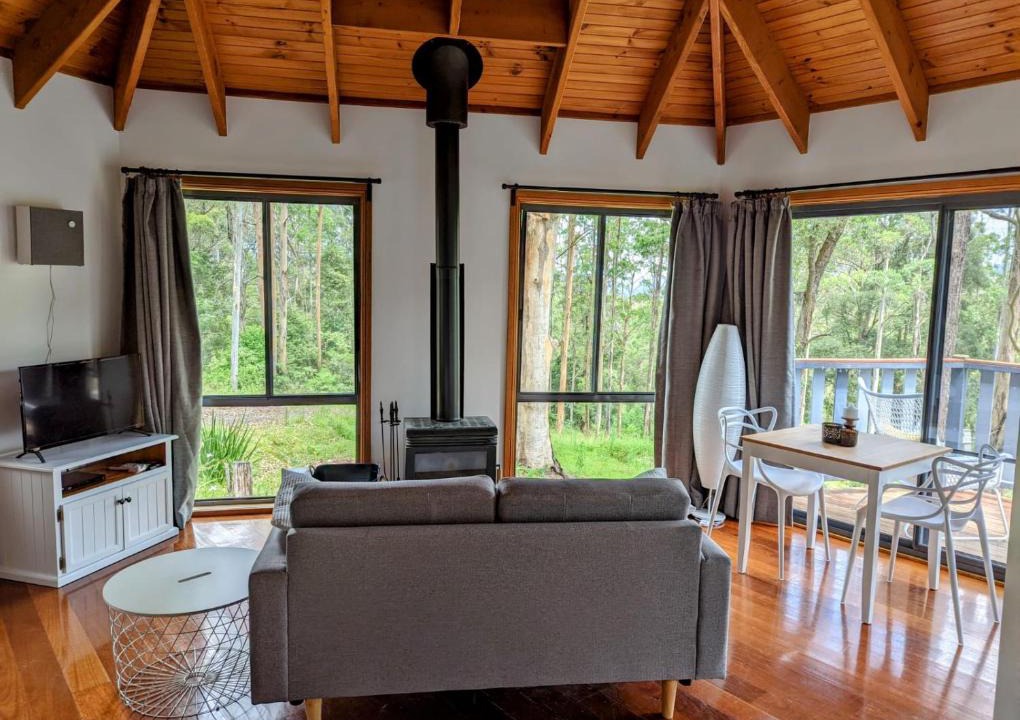 Bandon Grove Ski Chalet | Romantic Cabin Escapes Barrington Tops - Lorikeet