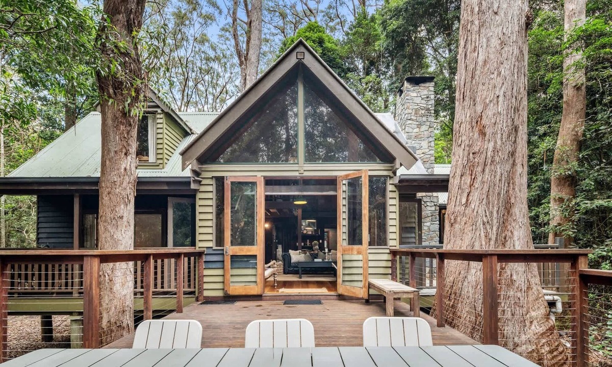 Springbrook House | Rustic 3-Bed Retreat in Springbrook