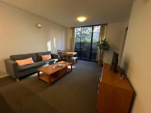 Ryde Apartment | Ryde Modern Apartment Close to Transport