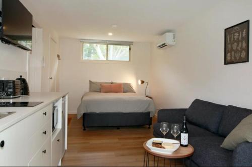 Anna Bay House | Sahara Trails Studio WiFi Air Conditioning Horse Riding and much more
