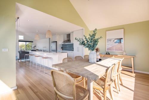 Smiths Beach House | Salty Shores Smiths Beach