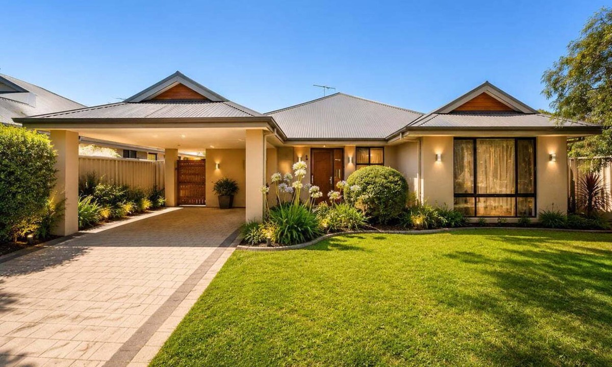 Broadwater House | Sandpiper House – 4BR Family & Pet-Friendly Stay