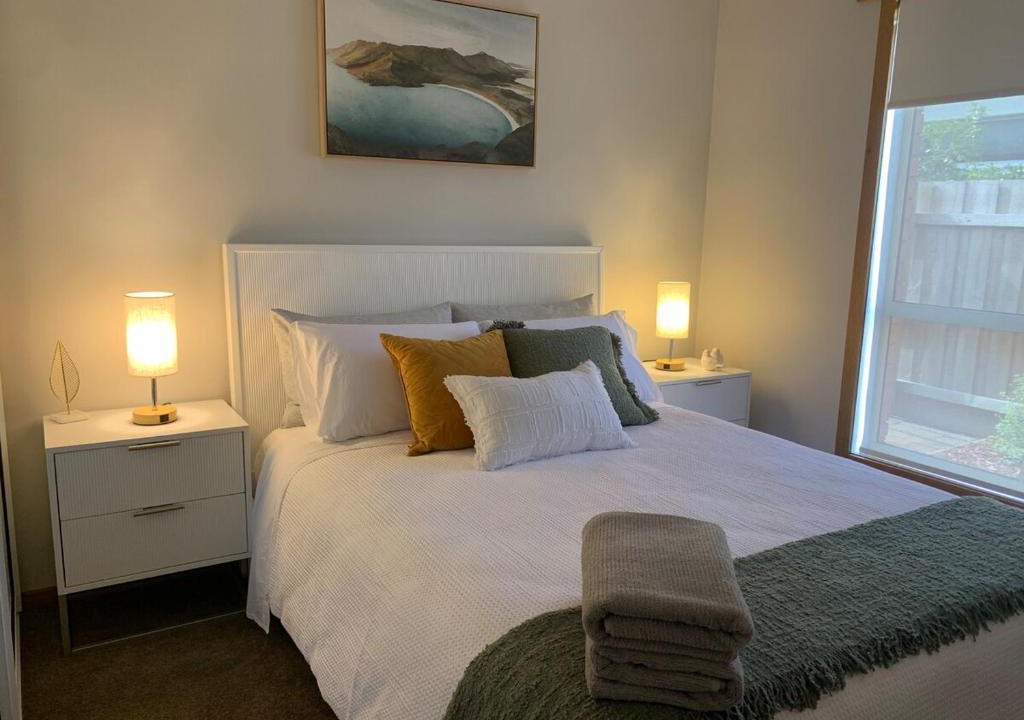 Ulverstone House | Sandpiper - West Ulverstone Near the Leven River