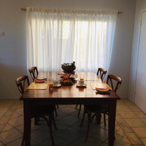 Bangalee Bed & Breakfast | Sandy toes
