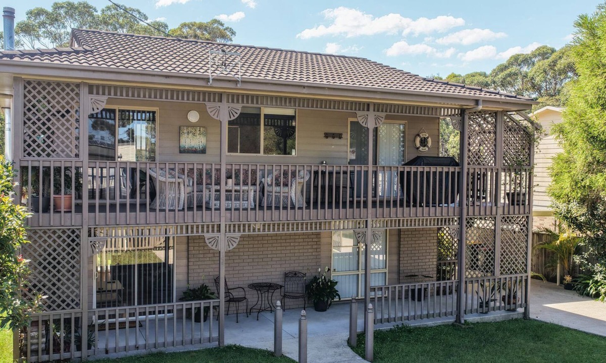 Manyana House | Seabreeze Cottage Pet Friendly Family Holiday Home close to the Beach