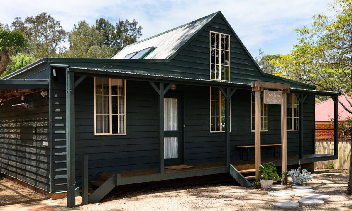 Huskisson Cabin | Seahorse Manor - Huskisson