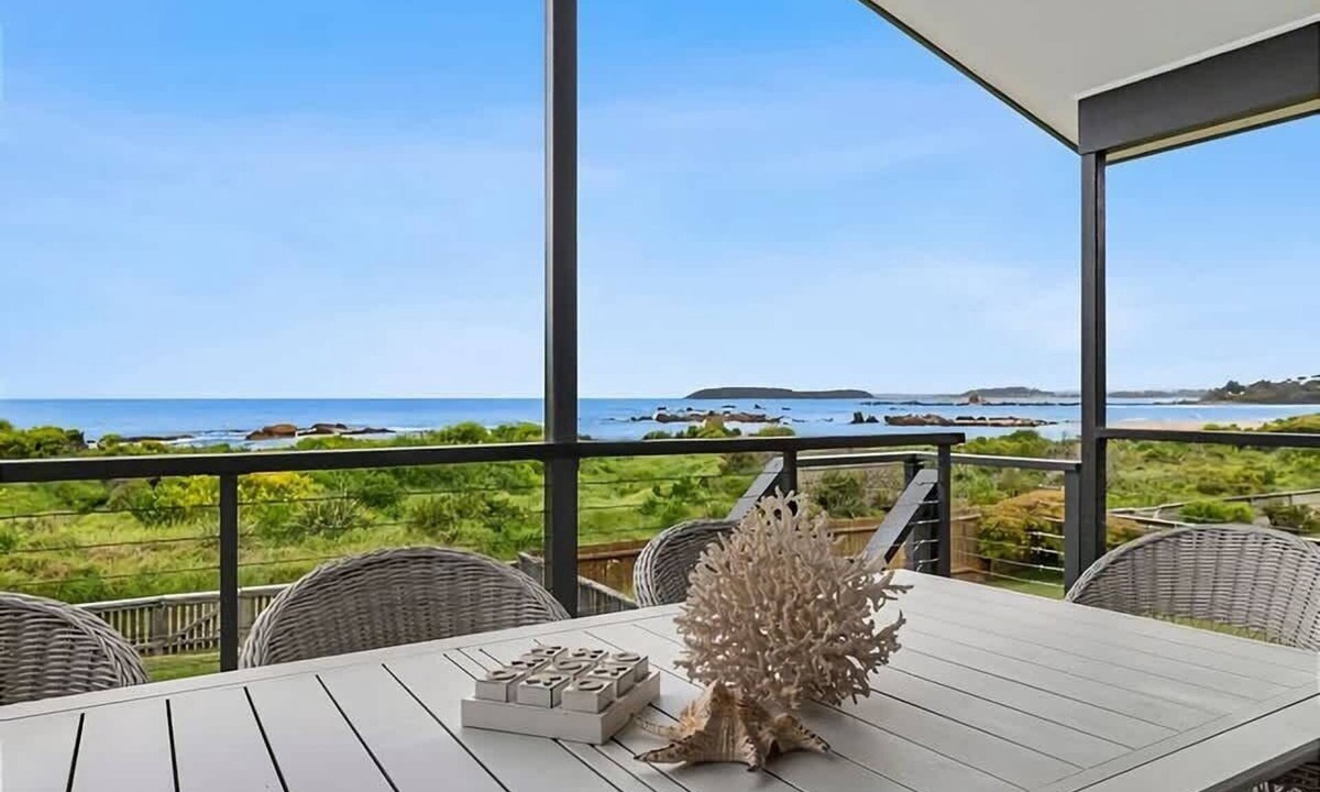 Tomakin House | Seaspray Daze