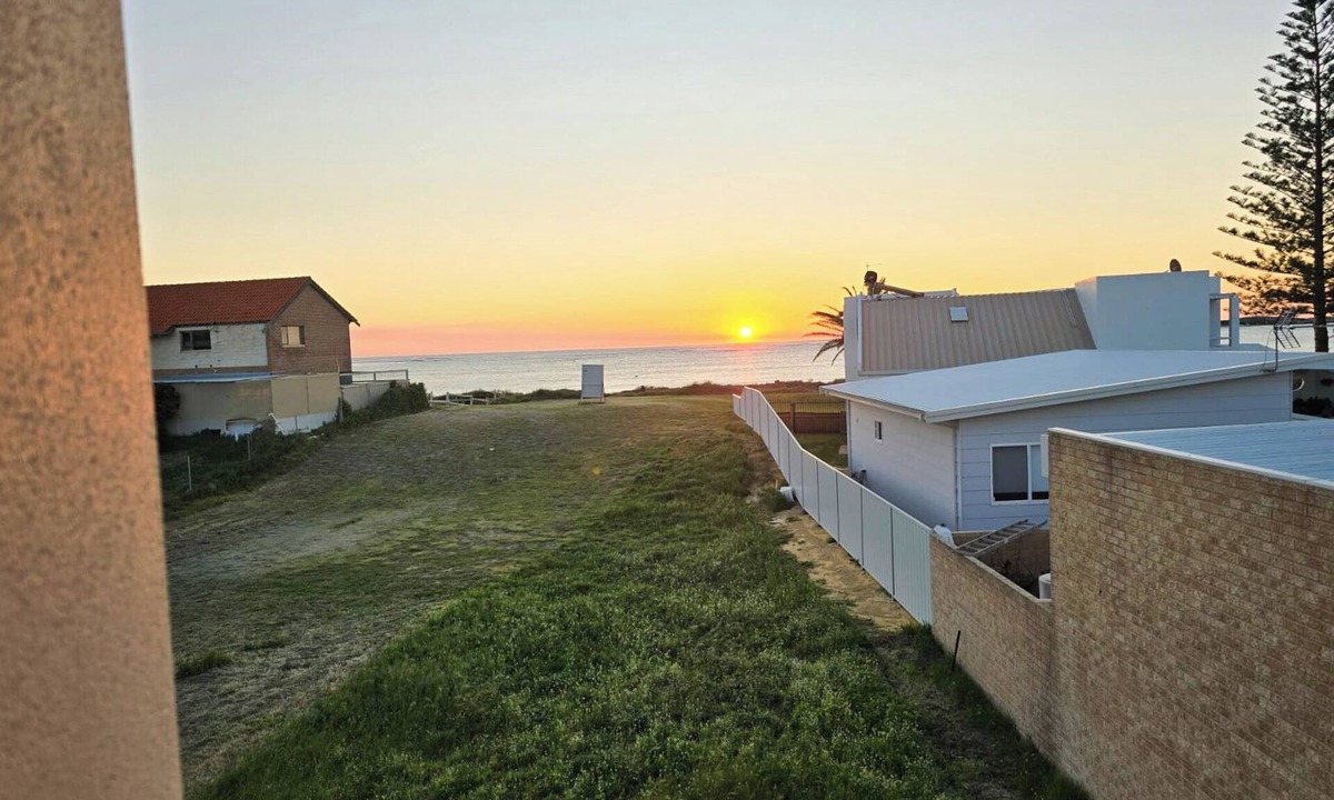 Lancelin House | Seaviews-Looking for the ultimate coastal escape!