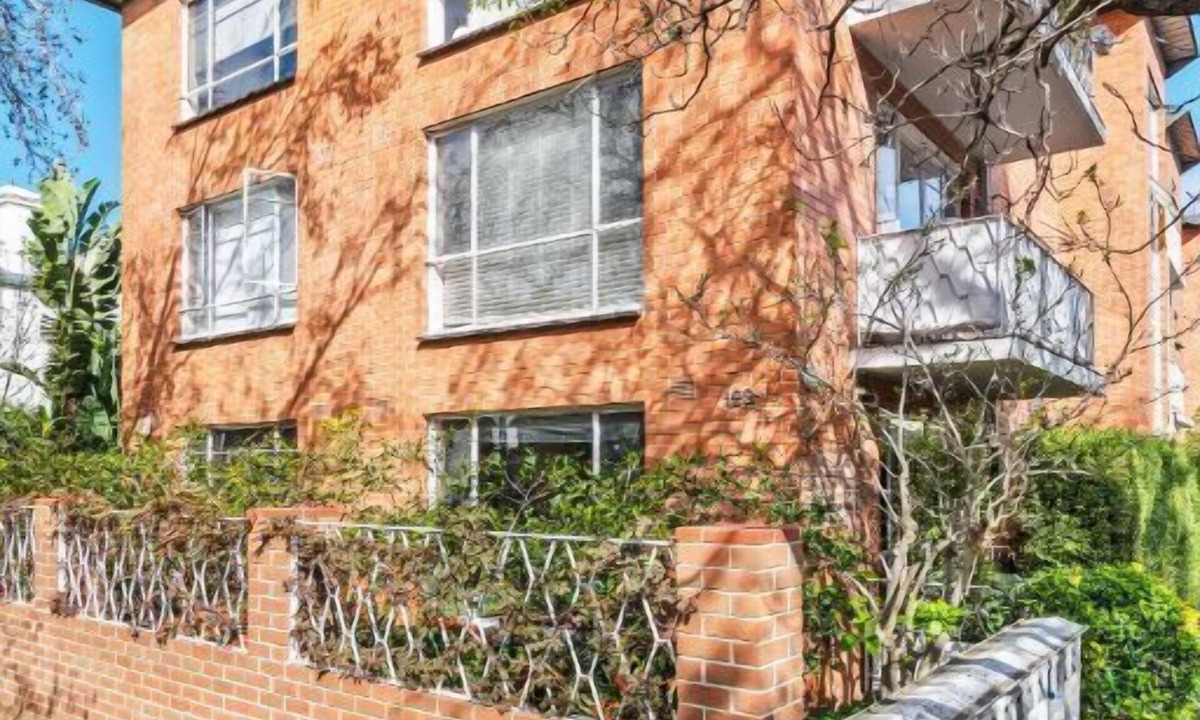 South Yarra Apartment | Sensational, Stylish and so very South Yarra. 2BR